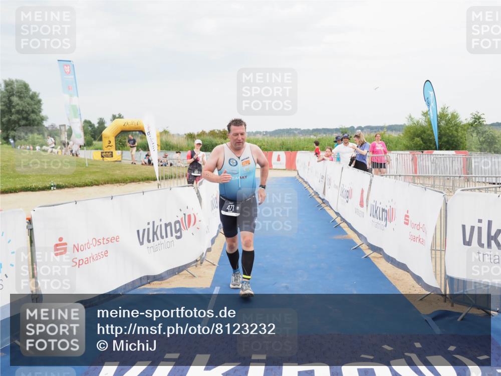 22.06.2025 - Viking Triathlon MichiJ http://msf.ph/oto/8123232 22.06.2025 17:07:39 Ziel 471 meine-sportfotos.de