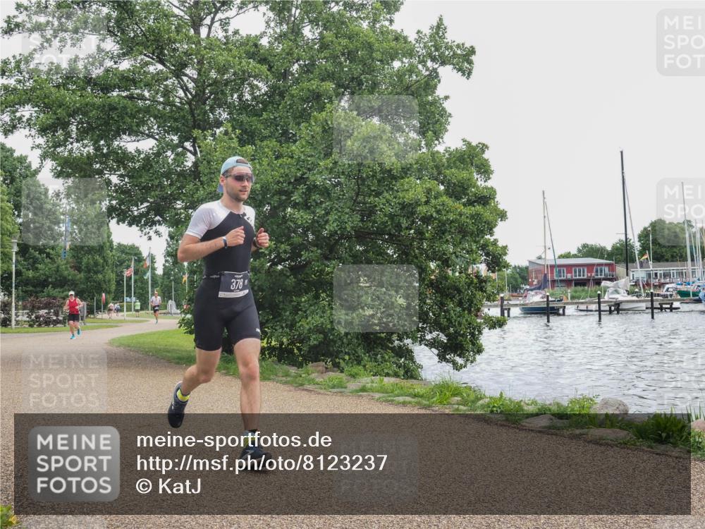 22.06.2025 - Viking Triathlon KatJ http://msf.ph/oto/8123237 22.06.2025 15:18:39 Laufen 378 meine-sportfotos.de