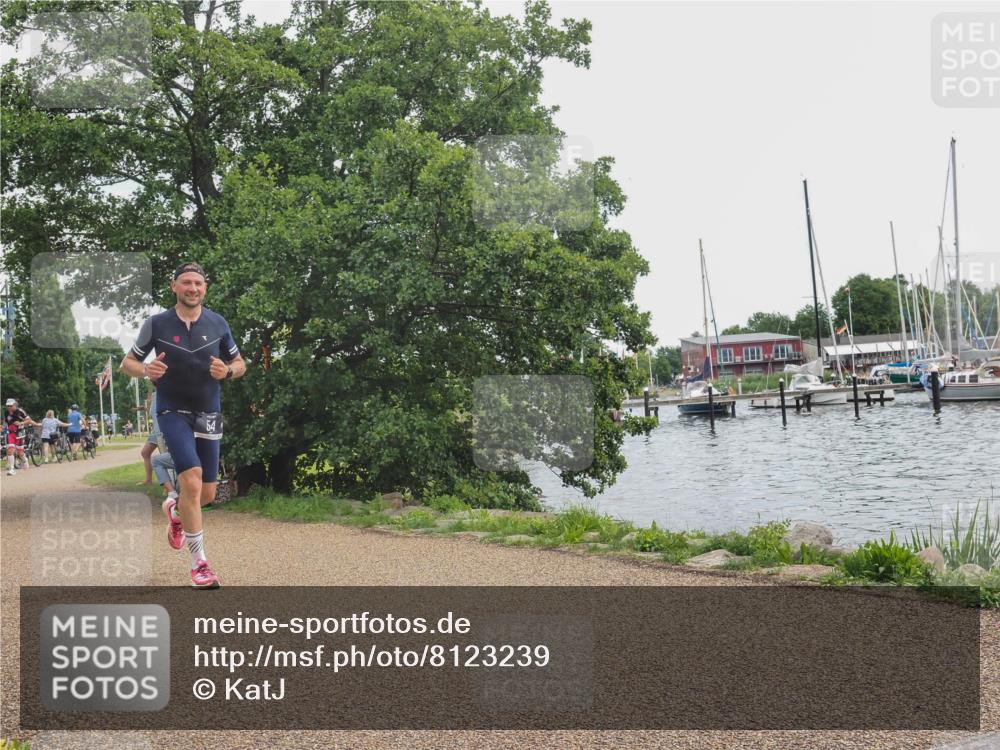 22.06.2025 - Viking Triathlon KatJ http://msf.ph/oto/8123239 22.06.2025 13:36:48 Laufen 54, 294 meine-sportfotos.de