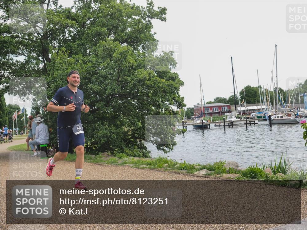 22.06.2025 - Viking Triathlon KatJ http://msf.ph/oto/8123251 22.06.2025 13:36:48 Laufen 54, 294 meine-sportfotos.de