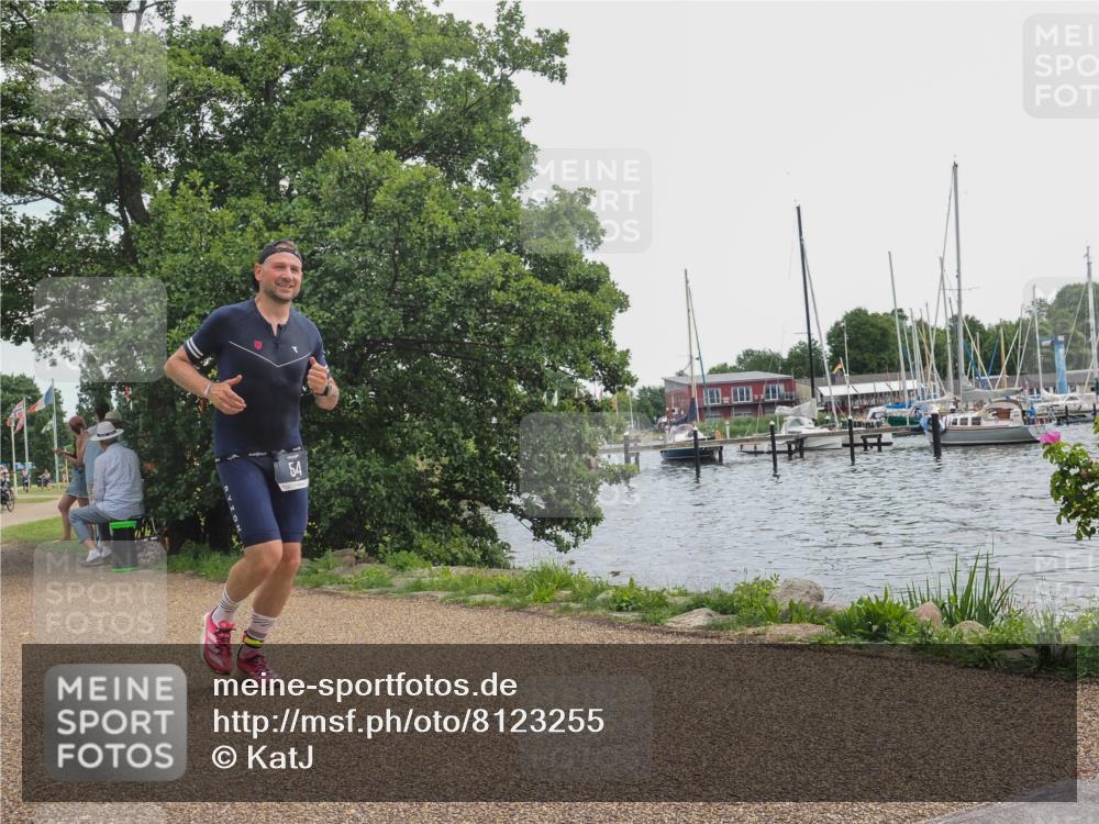 22.06.2025 - Viking Triathlon KatJ http://msf.ph/oto/8123255 22.06.2025 13:36:48 Laufen 54, 294 meine-sportfotos.de