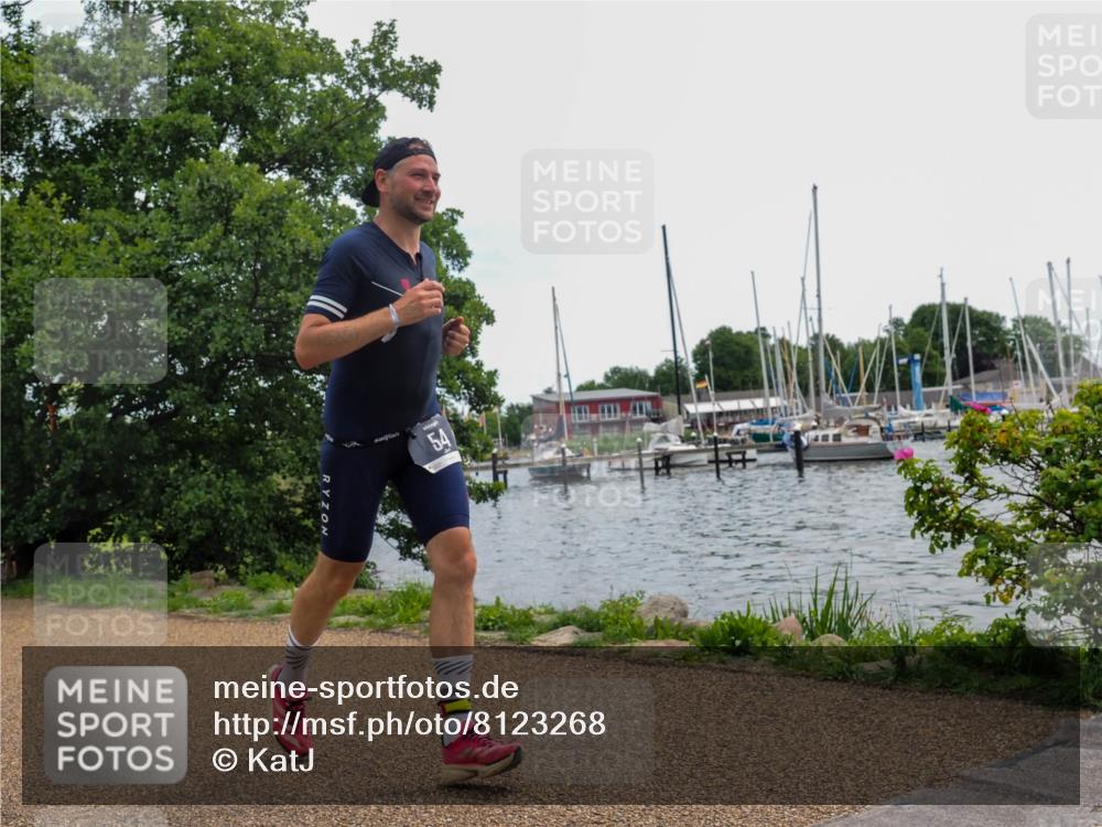 22.06.2025 - Viking Triathlon KatJ http://msf.ph/oto/8123268 22.06.2025 13:36:49 Laufen 54, 294 meine-sportfotos.de