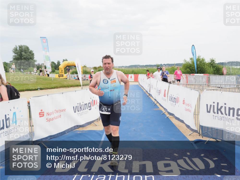 22.06.2025 - Viking Triathlon MichiJ http://msf.ph/oto/8123279 22.06.2025 17:07:40 Ziel 471 meine-sportfotos.de