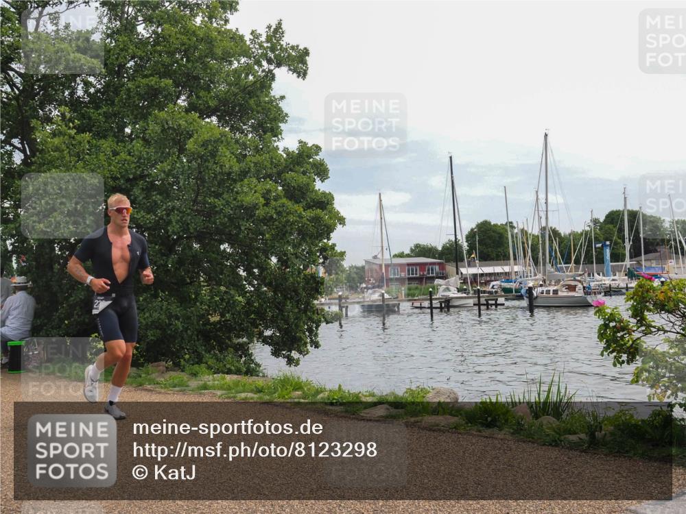 22.06.2025 - Viking Triathlon KatJ http://msf.ph/oto/8123298 22.06.2025 13:37:03 Laufen 229 meine-sportfotos.de