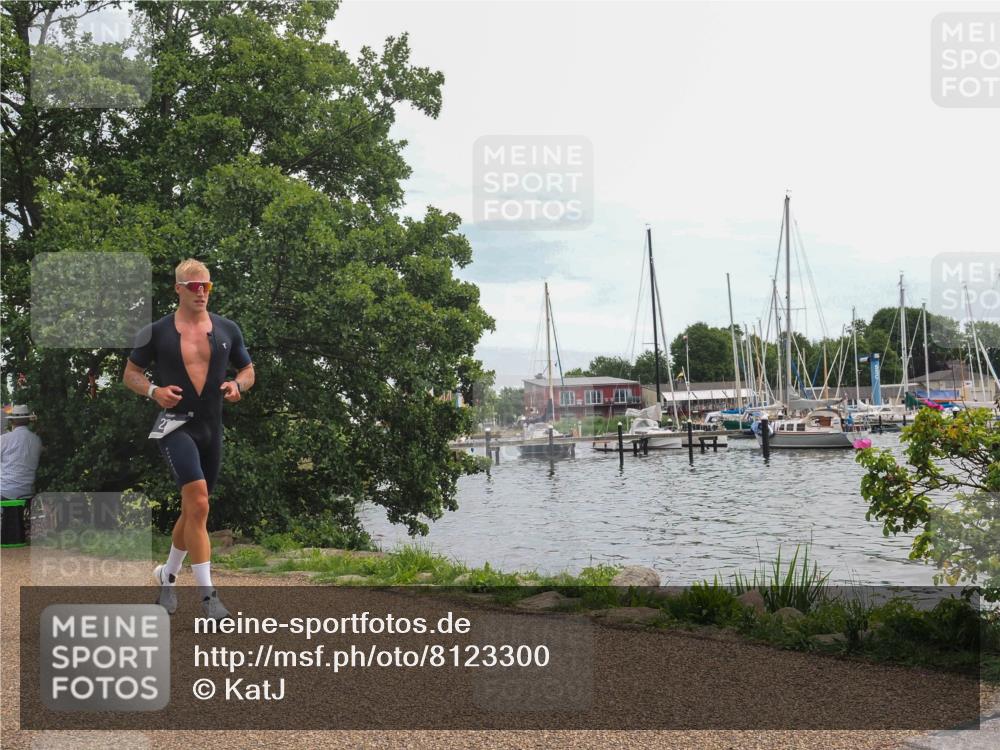 22.06.2025 - Viking Triathlon KatJ http://msf.ph/oto/8123300 22.06.2025 13:37:03 Laufen 229 meine-sportfotos.de