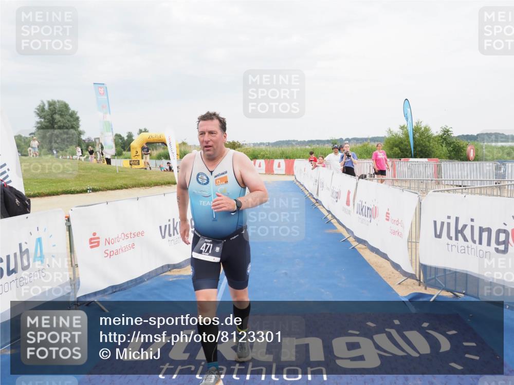 22.06.2025 - Viking Triathlon MichiJ http://msf.ph/oto/8123301 22.06.2025 17:07:40 Ziel 471 meine-sportfotos.de