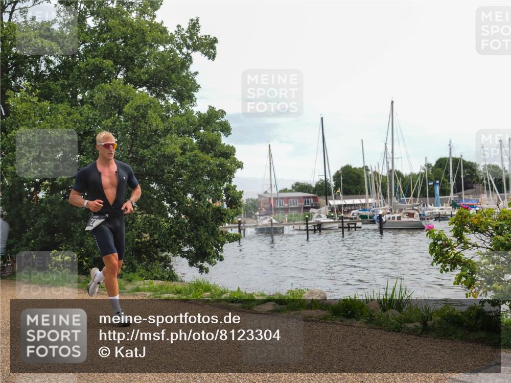 22.06.2025 - Viking Triathlon KatJ http://msf.ph/oto/8123304 22.06.2025 13:37:04 Laufen 229 meine-sportfotos.de