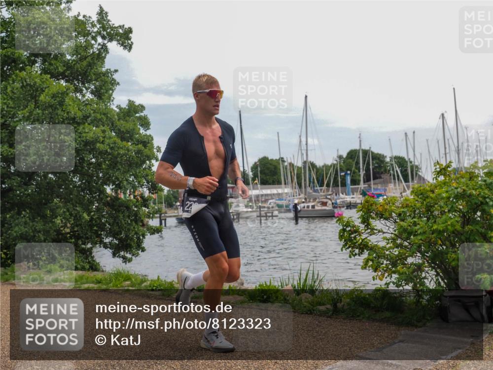 22.06.2025 - Viking Triathlon KatJ http://msf.ph/oto/8123323 22.06.2025 13:37:04 Laufen 229 meine-sportfotos.de