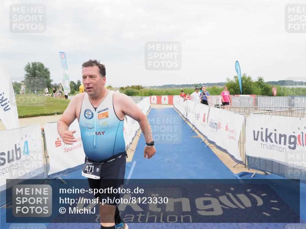 22.06.2025 - Viking Triathlon MichiJ http://msf.ph/oto/8123330 22.06.2025 17:07:41 Ziel 471 meine-sportfotos.de