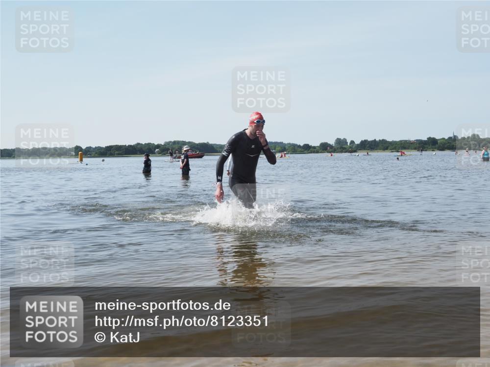 22.06.2025 - Viking Triathlon KatJ http://msf.ph/oto/8123351 22.06.2025 10:53:56 Schwimmen 634 meine-sportfotos.de