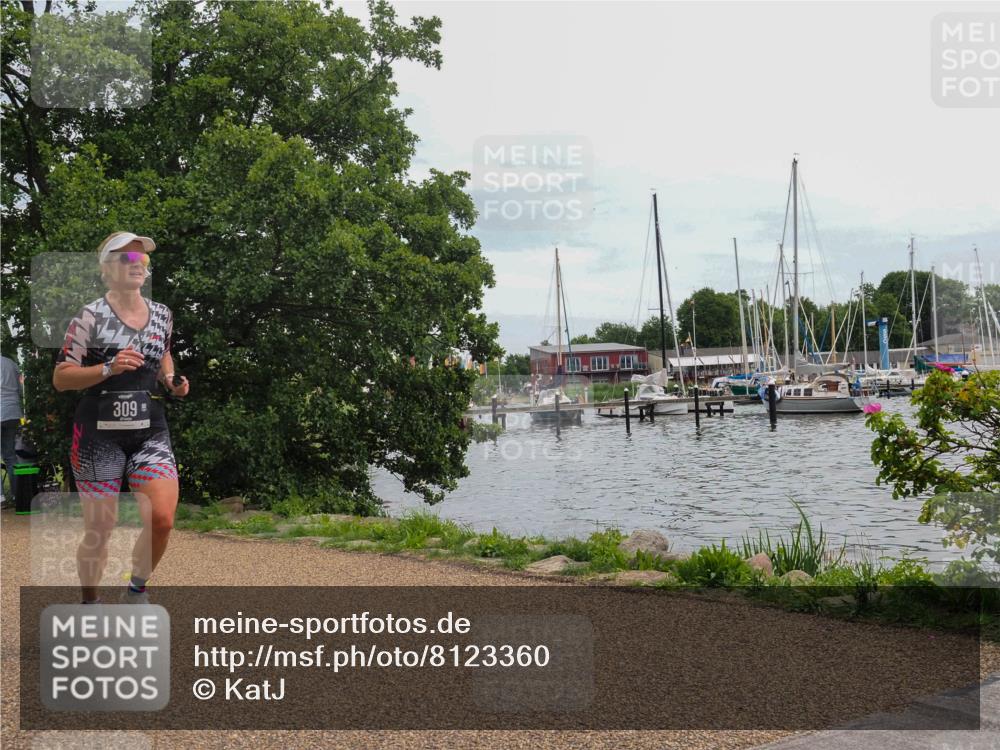 22.06.2025 - Viking Triathlon KatJ http://msf.ph/oto/8123360 22.06.2025 13:37:17 Laufen 65, 309 meine-sportfotos.de