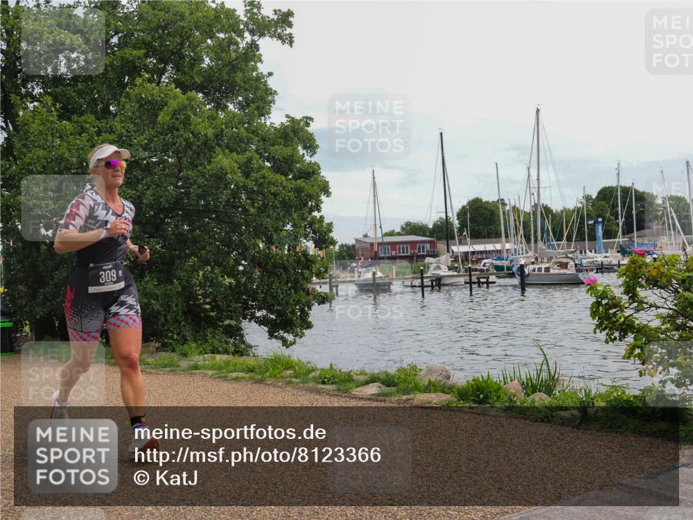 22.06.2025 - Viking Triathlon KatJ http://msf.ph/oto/8123366 22.06.2025 13:37:17 Laufen 65, 309 meine-sportfotos.de