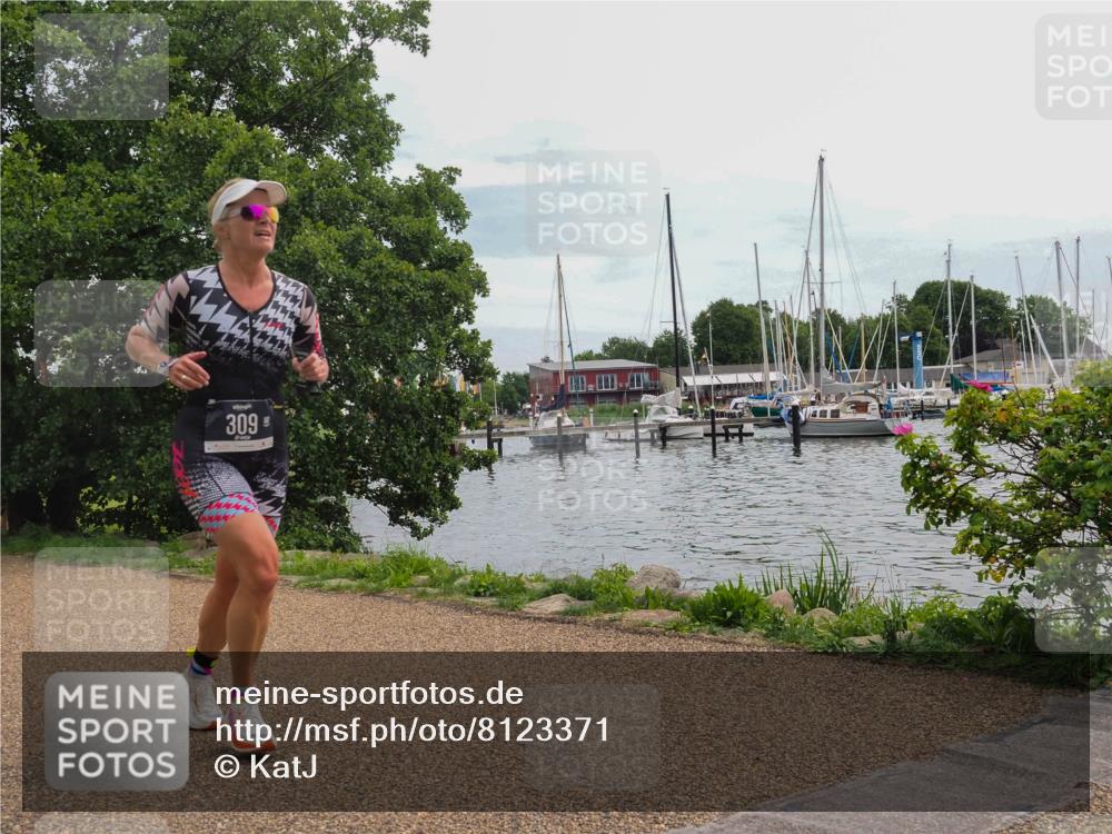 22.06.2025 - Viking Triathlon KatJ http://msf.ph/oto/8123371 22.06.2025 13:37:17 Laufen 65, 309 meine-sportfotos.de