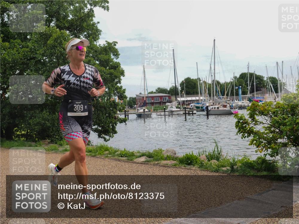 22.06.2025 - Viking Triathlon KatJ http://msf.ph/oto/8123375 22.06.2025 13:37:17 Laufen 65, 309 meine-sportfotos.de