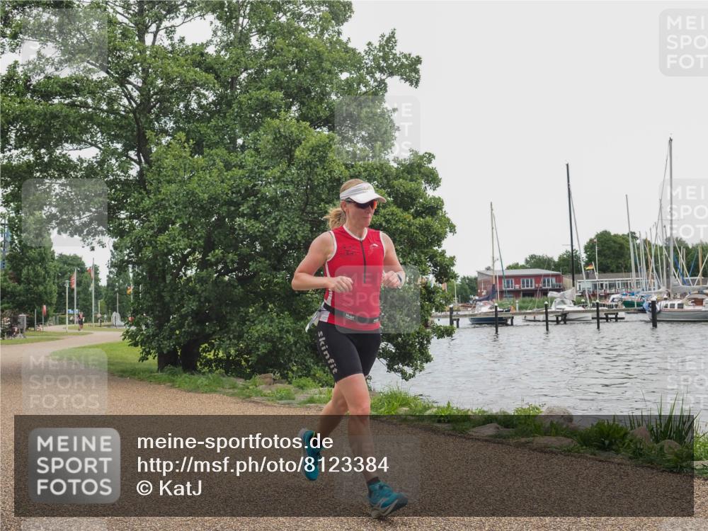 22.06.2025 - Viking Triathlon KatJ http://msf.ph/oto/8123384 22.06.2025 15:18:48 Laufen 336 meine-sportfotos.de