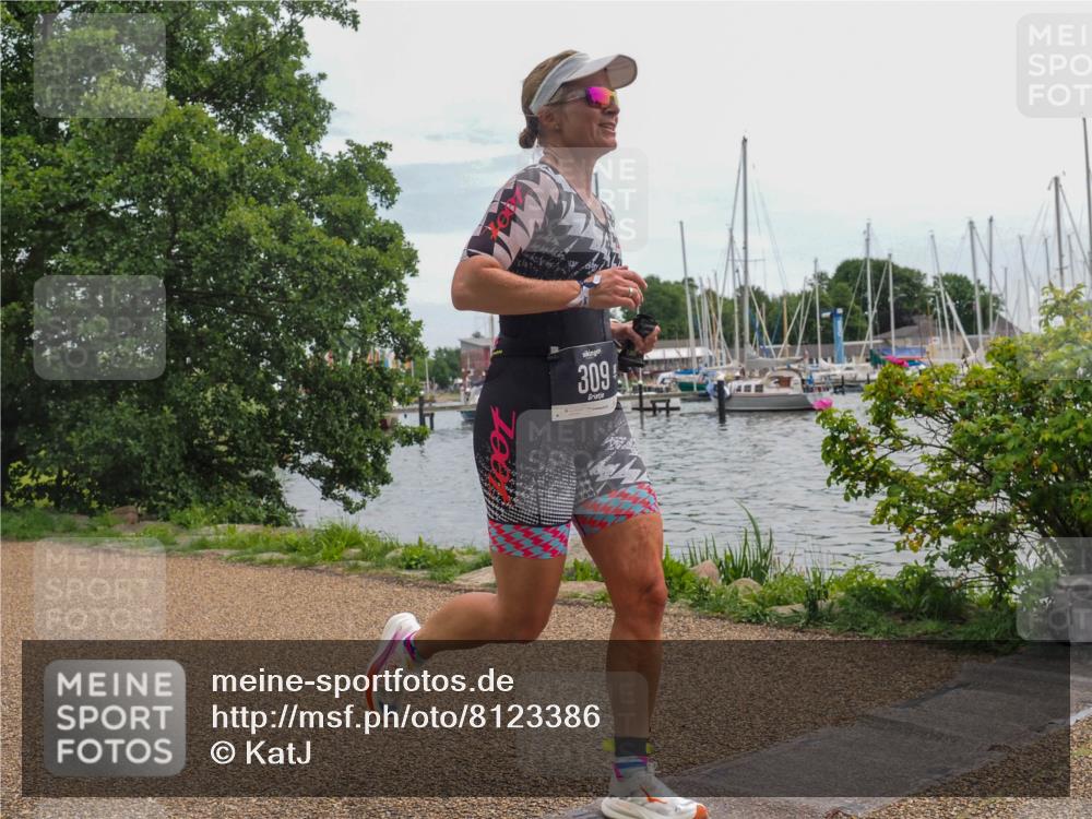 22.06.2025 - Viking Triathlon KatJ http://msf.ph/oto/8123386 22.06.2025 13:37:18 Laufen 65, 309 meine-sportfotos.de