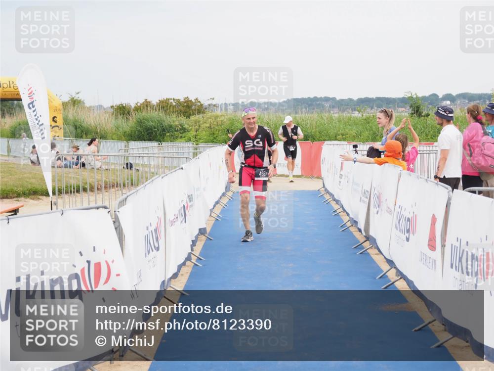 22.06.2025 - Viking Triathlon MichiJ http://msf.ph/oto/8123390 22.06.2025 17:09:38 Ziel 493 meine-sportfotos.de