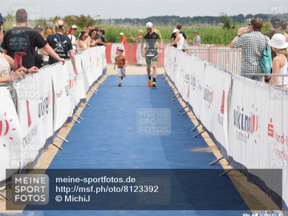 22.06.2025 - Viking Triathlon MichiJ http://msf.ph/oto/8123392 22.06.2025 15:14:28 Ziel 281 meine-sportfotos.de