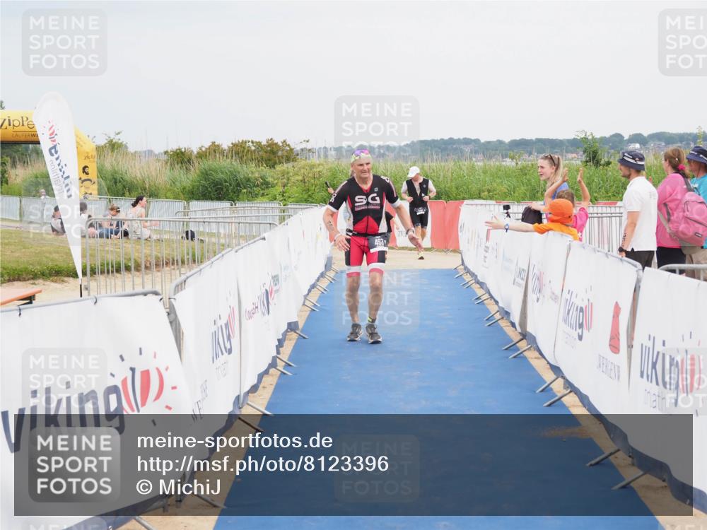 22.06.2025 - Viking Triathlon MichiJ http://msf.ph/oto/8123396 22.06.2025 17:09:38 Ziel 493 meine-sportfotos.de