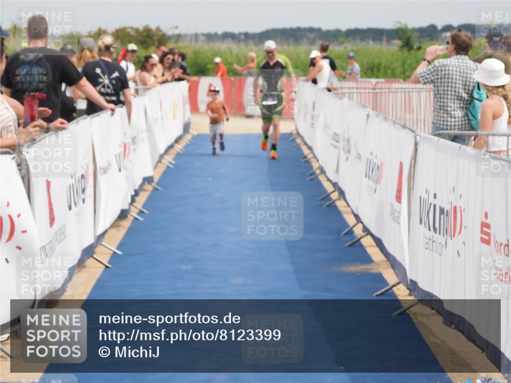 22.06.2025 - Viking Triathlon MichiJ http://msf.ph/oto/8123399 22.06.2025 15:14:28 Ziel 281 meine-sportfotos.de