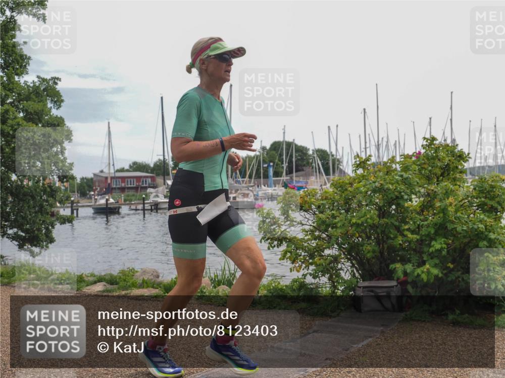 22.06.2025 - Viking Triathlon KatJ http://msf.ph/oto/8123403 22.06.2025 13:37:19 Laufen 65, 309 meine-sportfotos.de