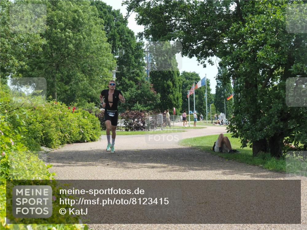 22.06.2025 - Viking Triathlon KatJ http://msf.ph/oto/8123415 22.06.2025 13:04:40 Laufen 203 meine-sportfotos.de