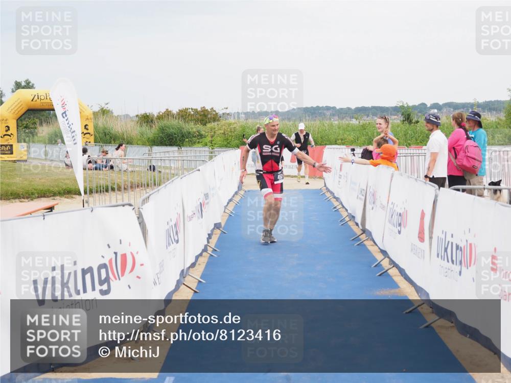 22.06.2025 - Viking Triathlon MichiJ http://msf.ph/oto/8123416 22.06.2025 17:09:38 Ziel 493 meine-sportfotos.de
