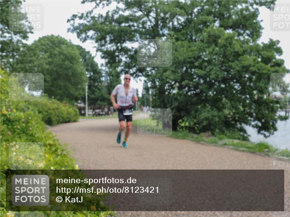 22.06.2025 - Viking Triathlon KatJ http://msf.ph/oto/8123421 22.06.2025 15:18:53 Laufen 205 meine-sportfotos.de