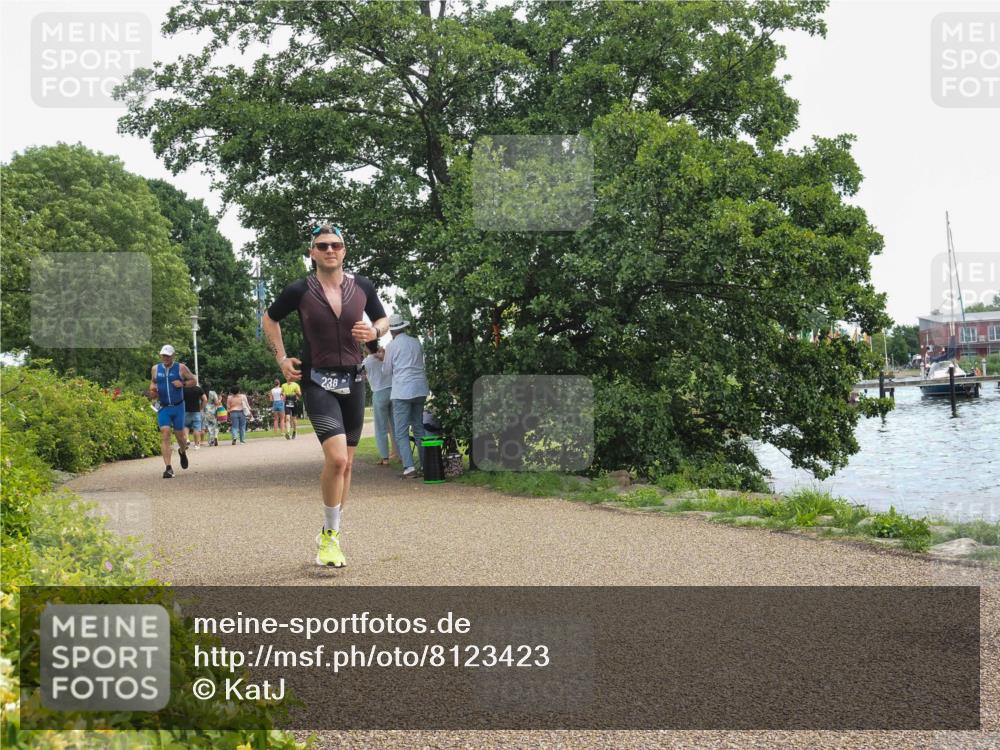 22.06.2025 - Viking Triathlon KatJ http://msf.ph/oto/8123423 22.06.2025 13:37:28 Laufen 238 meine-sportfotos.de