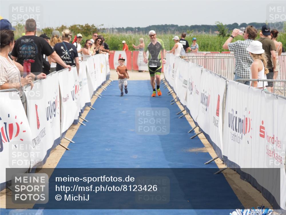 22.06.2025 - Viking Triathlon MichiJ http://msf.ph/oto/8123426 22.06.2025 15:14:29 Ziel 281 meine-sportfotos.de