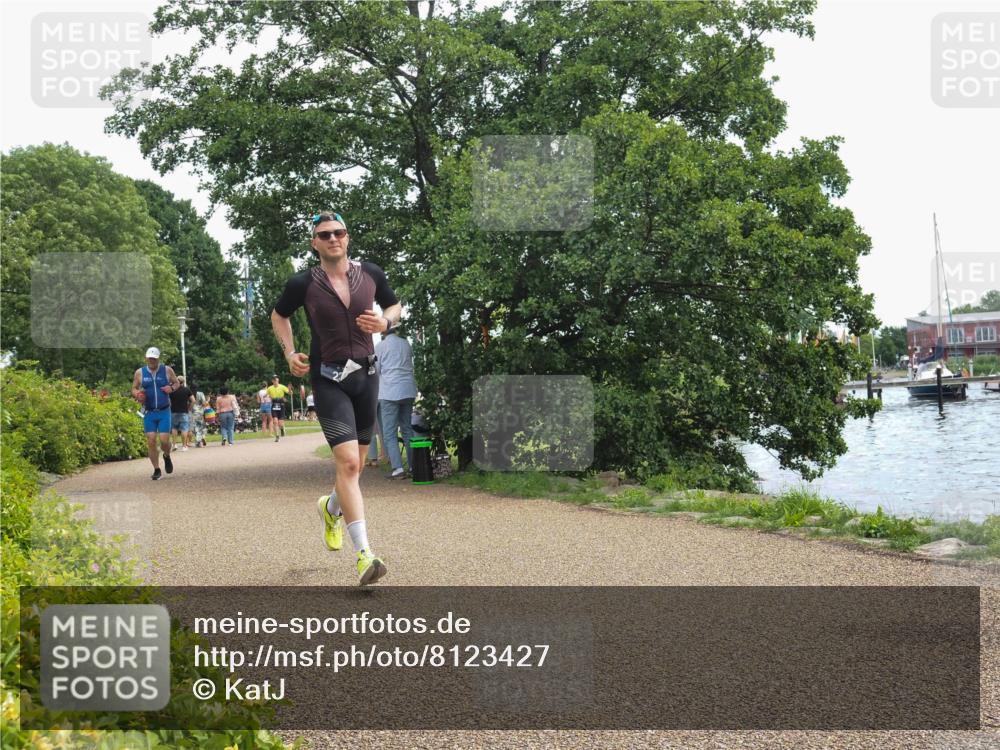 22.06.2025 - Viking Triathlon KatJ http://msf.ph/oto/8123427 22.06.2025 13:37:28 Laufen 238 meine-sportfotos.de