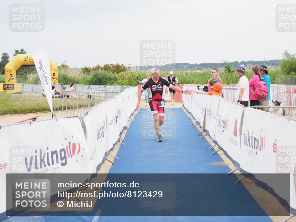 22.06.2025 - Viking Triathlon MichiJ http://msf.ph/oto/8123429 22.06.2025 17:09:38 Ziel 493 meine-sportfotos.de