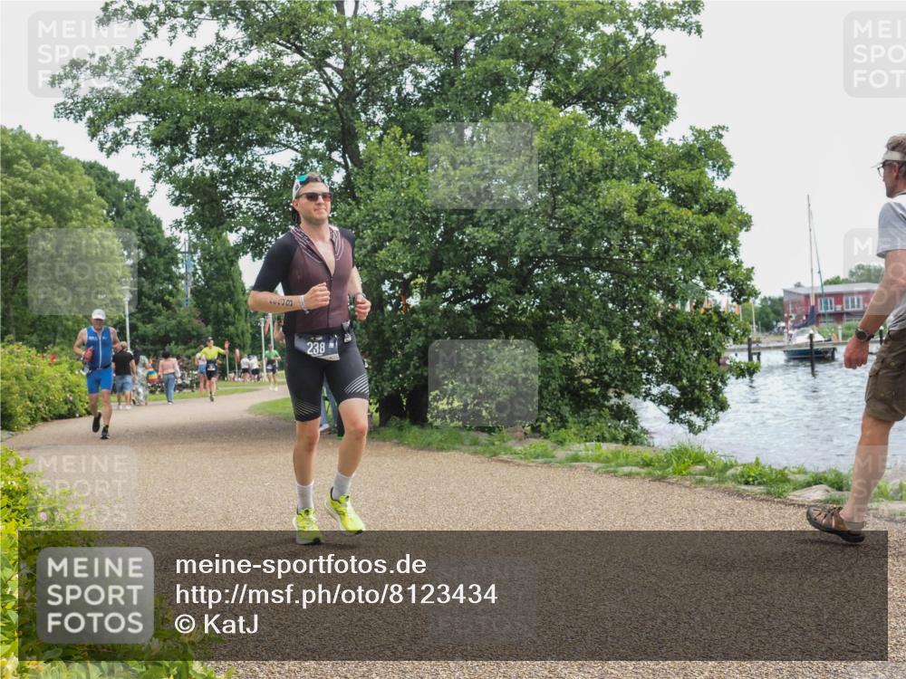 22.06.2025 - Viking Triathlon KatJ http://msf.ph/oto/8123434 22.06.2025 13:37:28 Laufen 238 meine-sportfotos.de