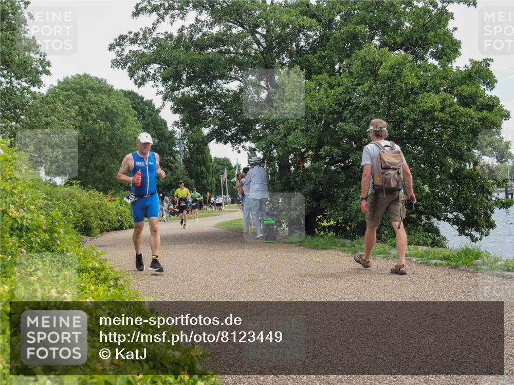 22.06.2025 - Viking Triathlon KatJ http://msf.ph/oto/8123449 22.06.2025 13:37:31 Laufen 109, 238 meine-sportfotos.de
