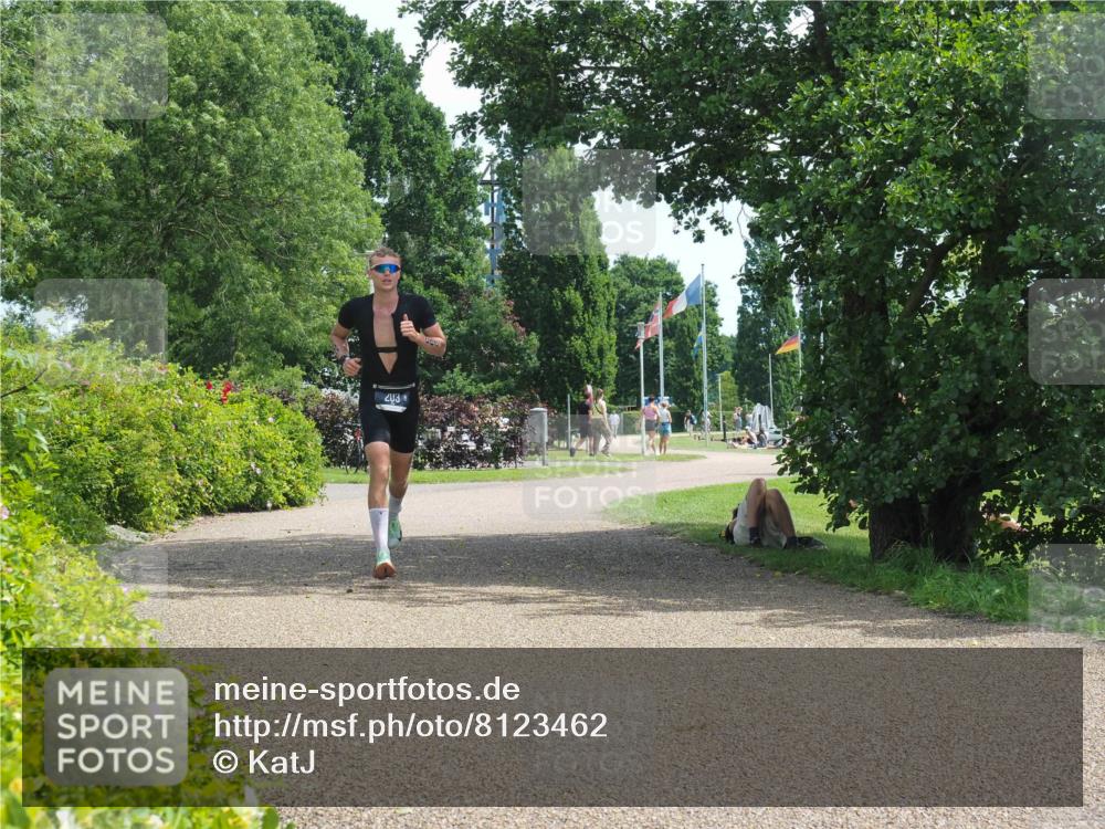 22.06.2025 - Viking Triathlon KatJ http://msf.ph/oto/8123462 22.06.2025 13:04:41 Laufen 203 meine-sportfotos.de