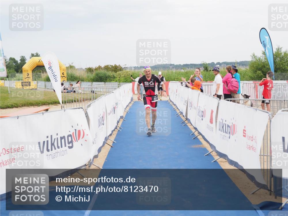 22.06.2025 - Viking Triathlon MichiJ http://msf.ph/oto/8123470 22.06.2025 17:09:39 Ziel 493 meine-sportfotos.de