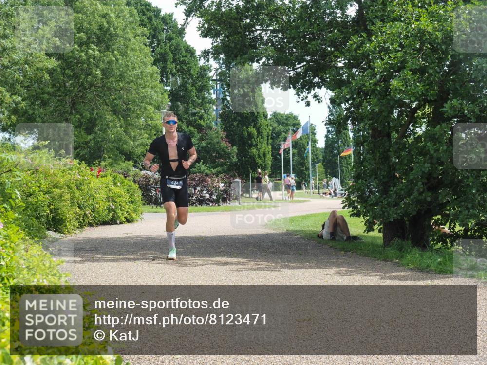 22.06.2025 - Viking Triathlon KatJ http://msf.ph/oto/8123471 22.06.2025 13:04:41 Laufen 203 meine-sportfotos.de