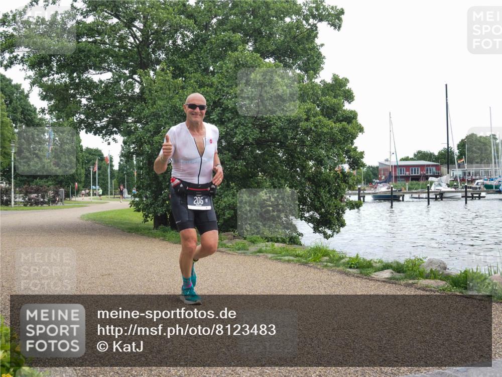 22.06.2025 - Viking Triathlon KatJ http://msf.ph/oto/8123483 22.06.2025 15:18:54 Laufen 205 meine-sportfotos.de