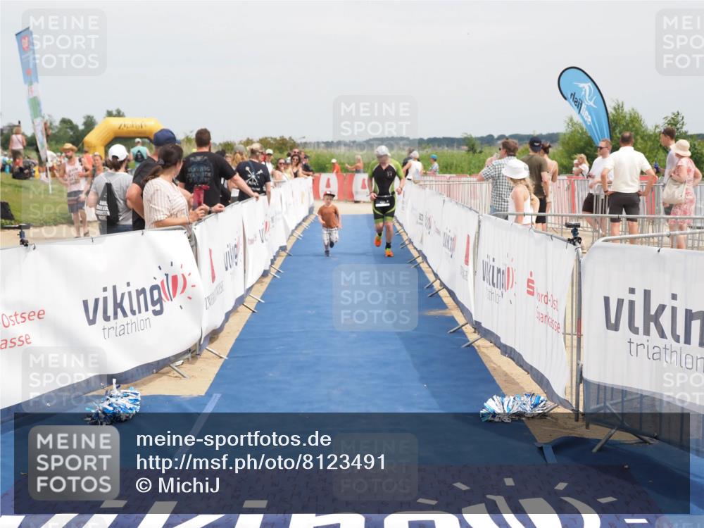 22.06.2025 - Viking Triathlon MichiJ http://msf.ph/oto/8123491 22.06.2025 15:14:30 Ziel 281 meine-sportfotos.de