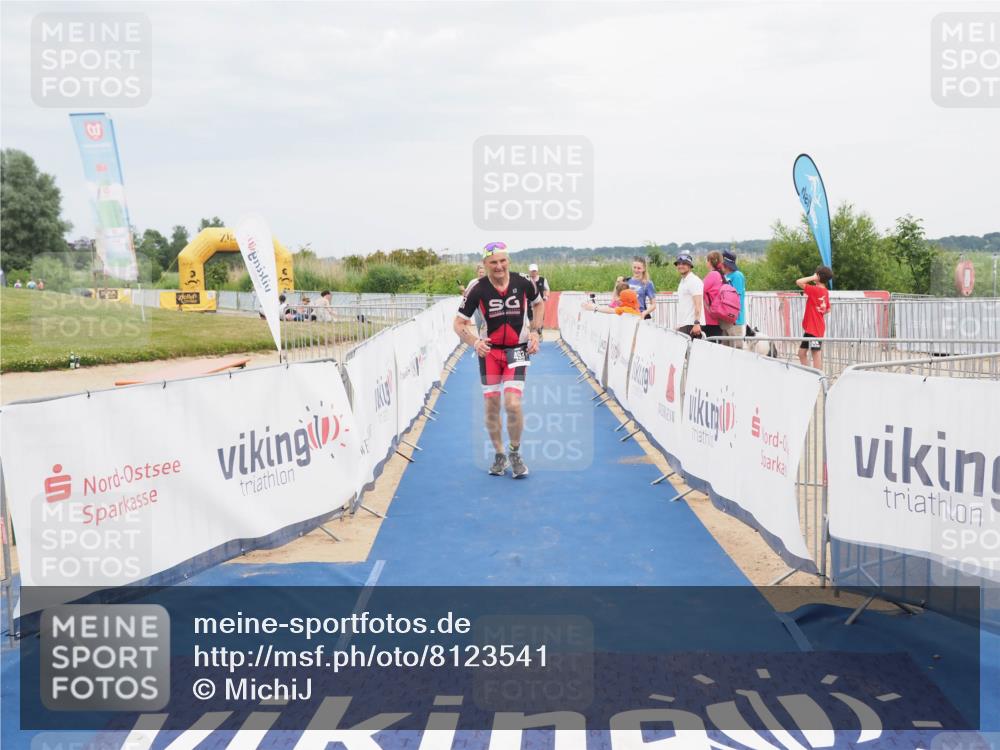 22.06.2025 - Viking Triathlon MichiJ http://msf.ph/oto/8123541 22.06.2025 17:09:40 Ziel 493 meine-sportfotos.de