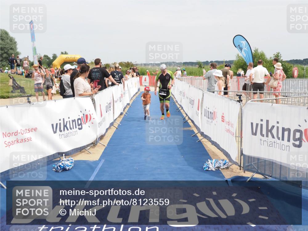 22.06.2025 - Viking Triathlon MichiJ http://msf.ph/oto/8123559 22.06.2025 15:14:31 Ziel 281 meine-sportfotos.de