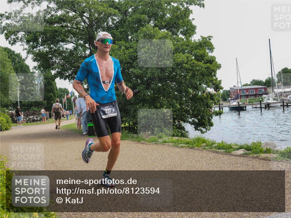 22.06.2025 - Viking Triathlon KatJ http://msf.ph/oto/8123594 22.06.2025 13:37:45 Laufen 237 meine-sportfotos.de