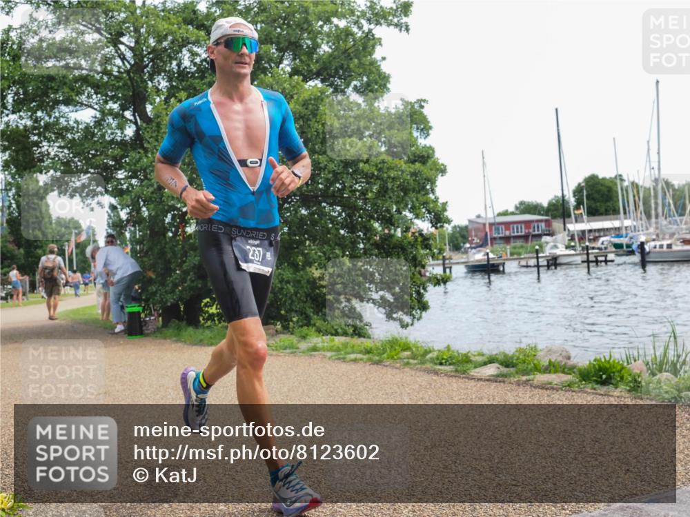 22.06.2025 - Viking Triathlon KatJ http://msf.ph/oto/8123602 22.06.2025 13:37:45 Laufen 237 meine-sportfotos.de