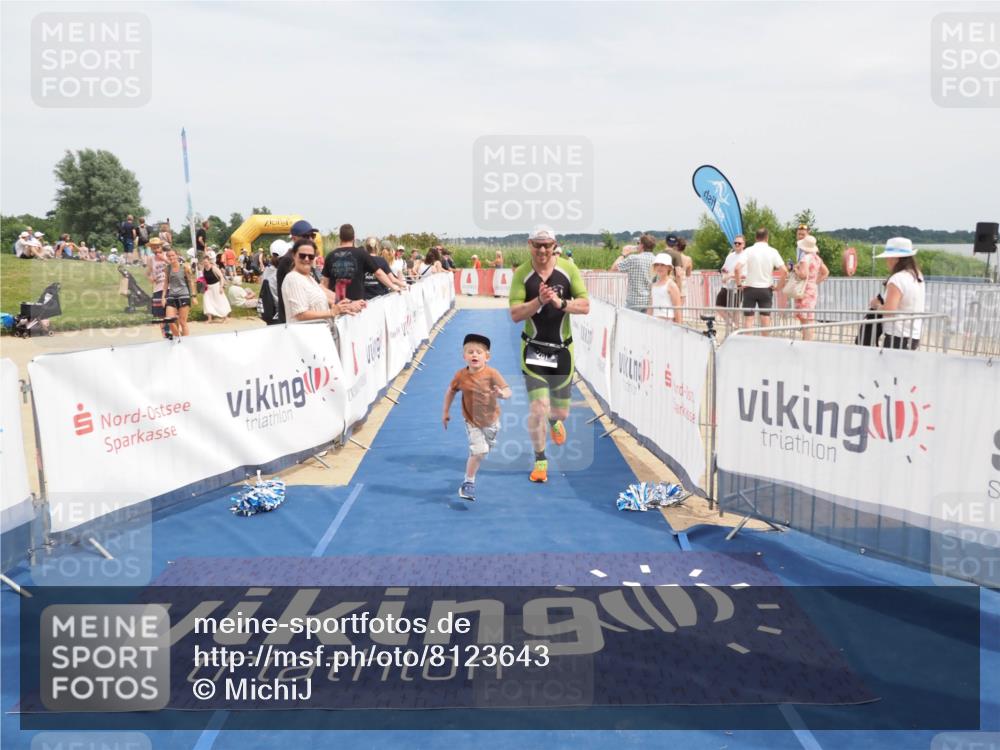 22.06.2025 - Viking Triathlon MichiJ http://msf.ph/oto/8123643 22.06.2025 15:14:32 Ziel 281 meine-sportfotos.de