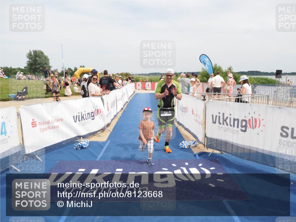 22.06.2025 - Viking Triathlon MichiJ http://msf.ph/oto/8123668 22.06.2025 15:14:33 Ziel 281 meine-sportfotos.de