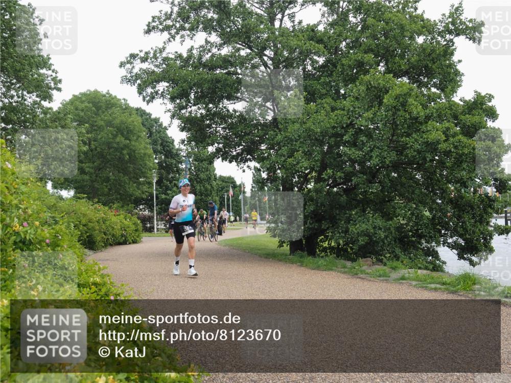 22.06.2025 - Viking Triathlon KatJ http://msf.ph/oto/8123670 22.06.2025 15:19:39 Laufen 256 meine-sportfotos.de