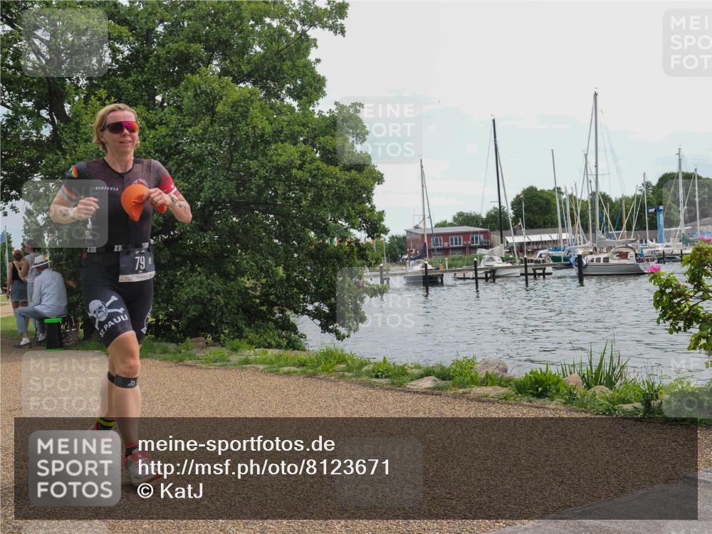 22.06.2025 - Viking Triathlon KatJ http://msf.ph/oto/8123671 22.06.2025 13:38:02 Laufen 79, 639 meine-sportfotos.de
