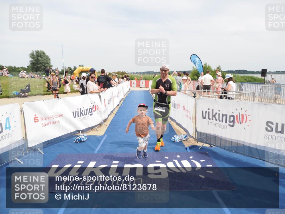 22.06.2025 - Viking Triathlon MichiJ http://msf.ph/oto/8123678 22.06.2025 15:14:33 Ziel 281 meine-sportfotos.de