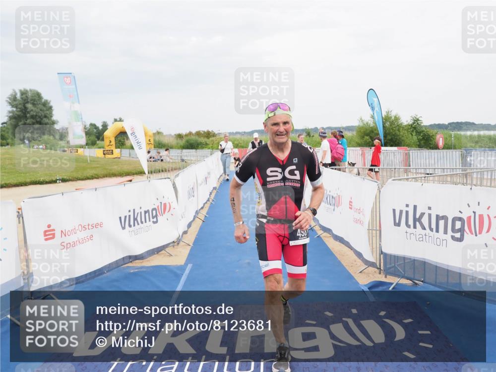 22.06.2025 - Viking Triathlon MichiJ http://msf.ph/oto/8123681 22.06.2025 17:09:42 Ziel 246, 493 meine-sportfotos.de