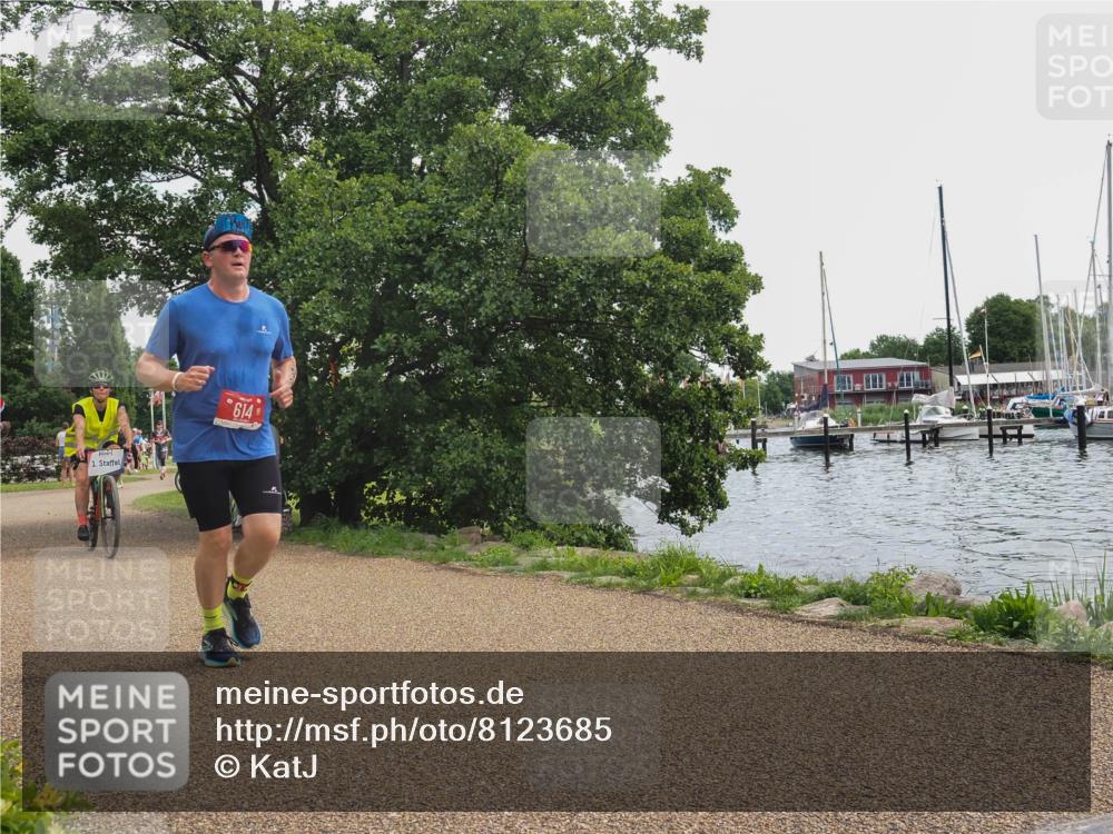 22.06.2025 - Viking Triathlon KatJ http://msf.ph/oto/8123685 22.06.2025 13:38:09 Laufen 614, 641 meine-sportfotos.de